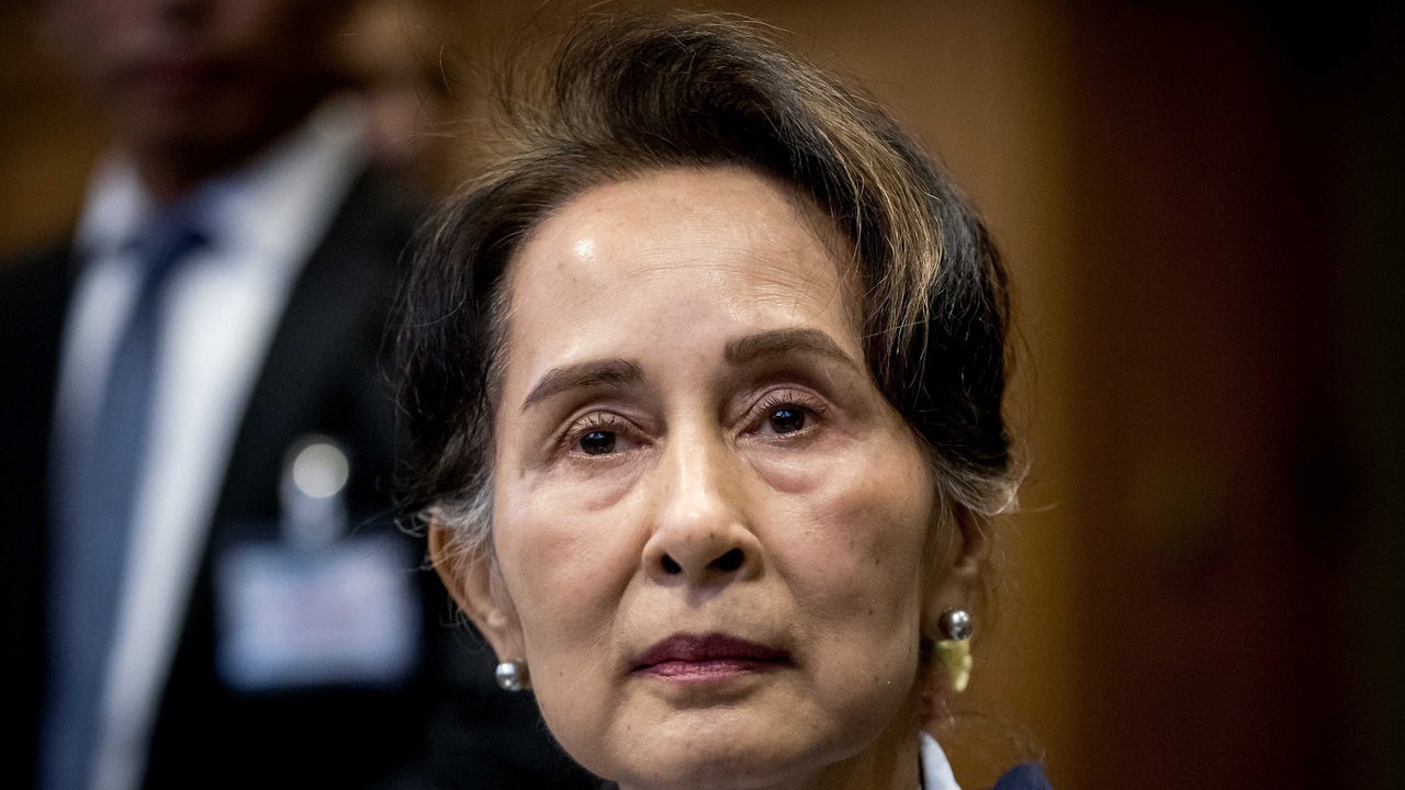 Aung Suu Kyi plädiert für Myanmar im Friedenspalast