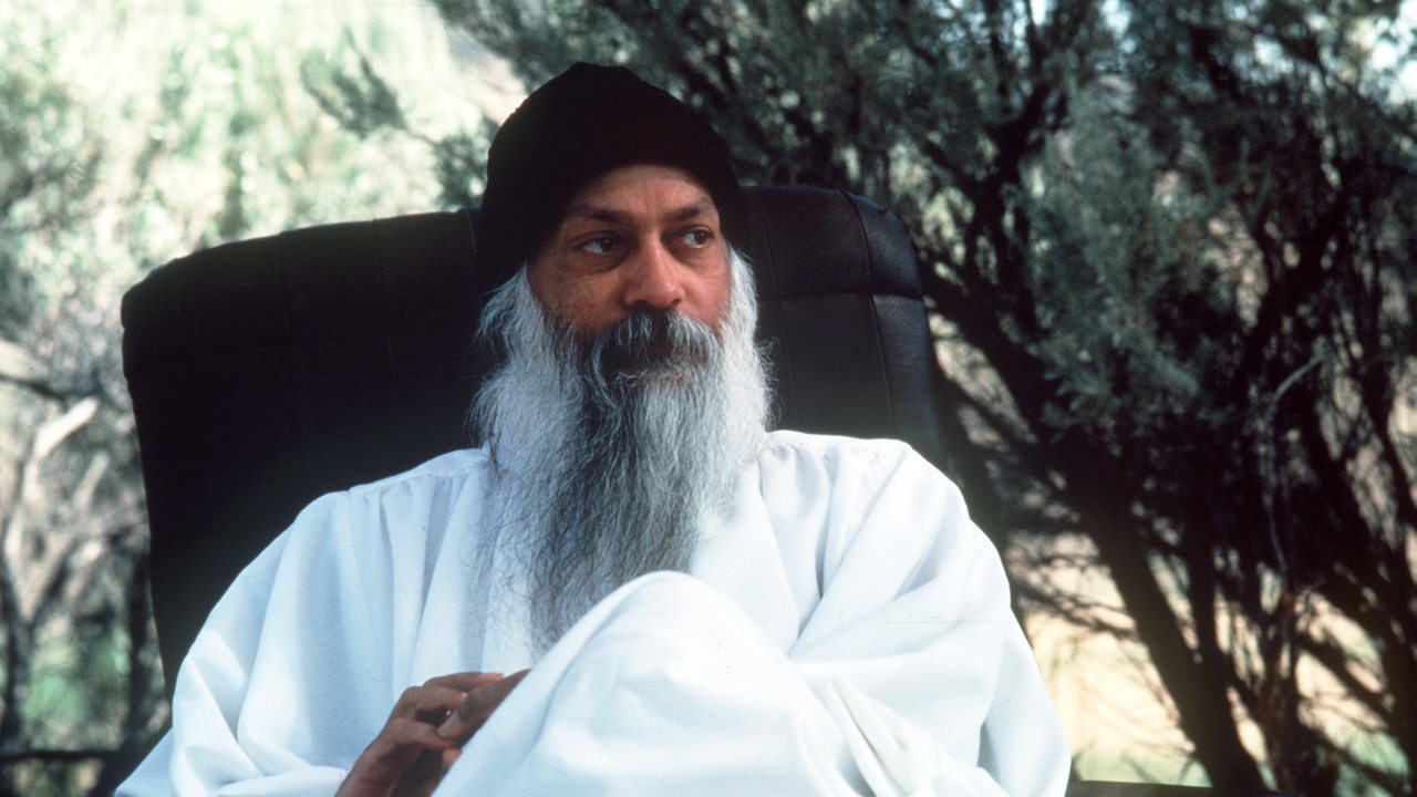 Der inidische Guru und Sektenführer Shree Rajneesh Bhagwan (1931-1990). 