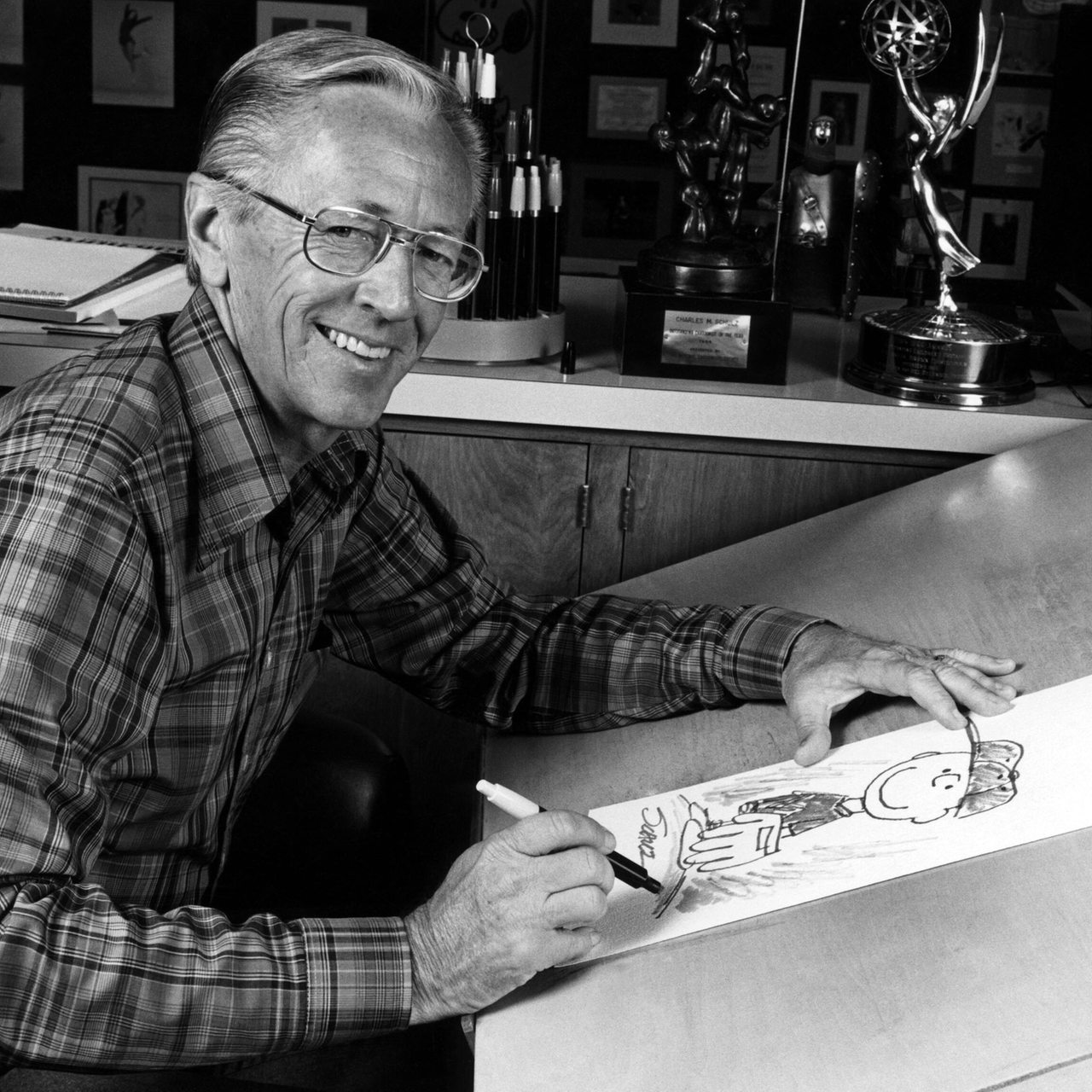 Charles M. Schulz in seinem Studio in den 70ern (Archivbild)