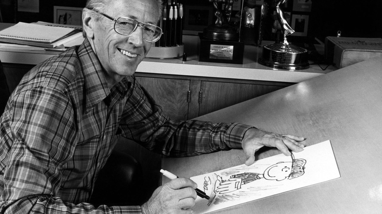 Charles M. Schulz in seinem Studio in den 70ern (Archivbild)