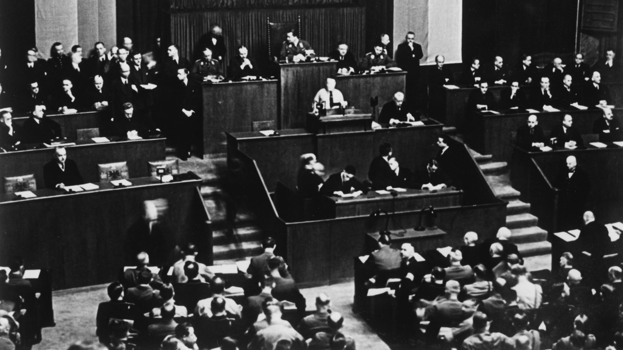 Zweite Sitzung des neuen Reichstages, 23. Maerz 1933 / Abstimmung ueber das "Gesetz zur Behebung der Not von Volk und Reich" (sog. Ermächtigungsgesetz).