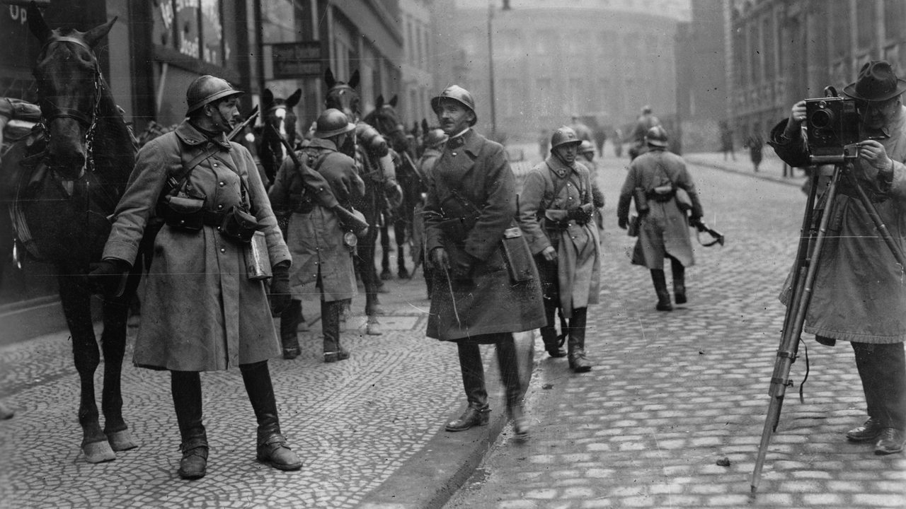 Französische Soldaten besetzen Essen im Ruhrgebiet am 11. Janaur 1923.