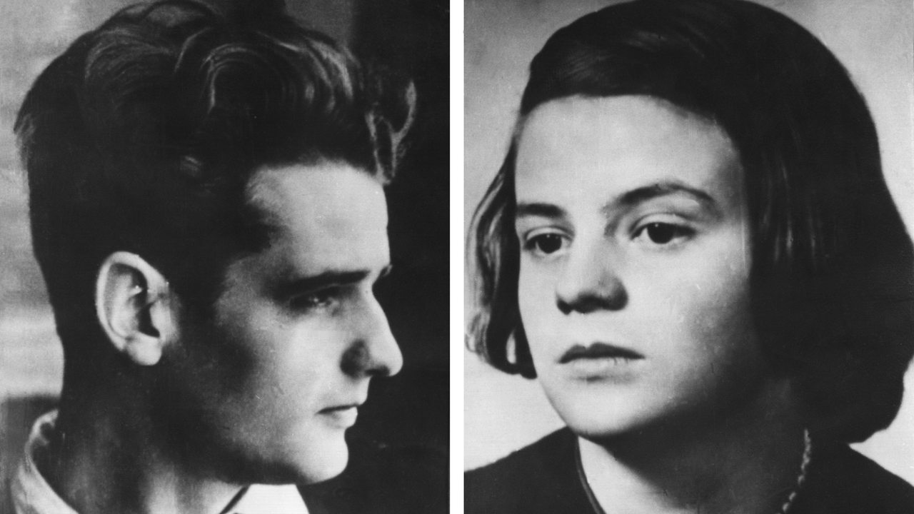 Hans und Sophie Scholl, Gründer und Mitglieder der Widerstandsgruppe "Weiße Rose" an der Münchner Universität (undatierte Fotos).