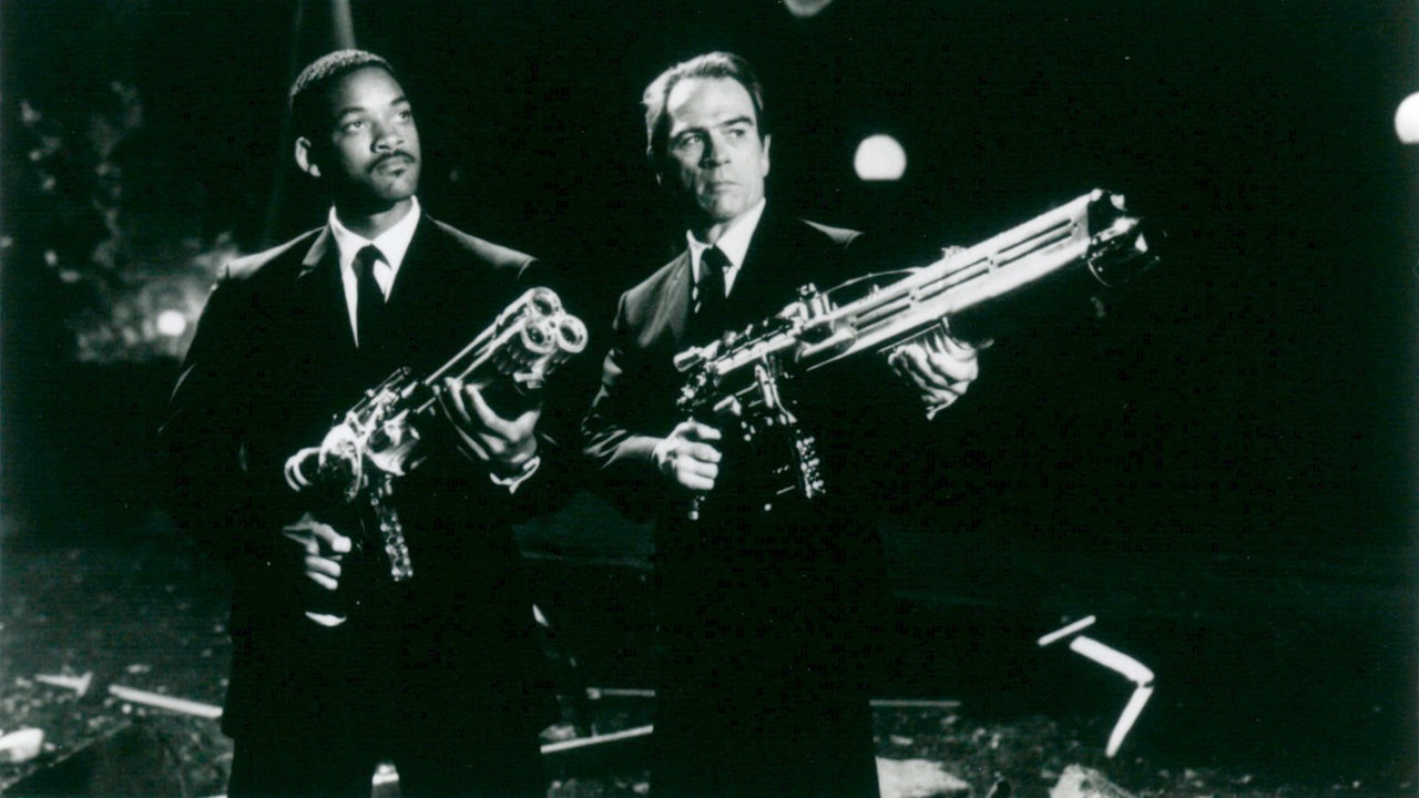 Die MIB-Agenten J (Will Smith) und K (Tommy Lee Jones) in Men in Black