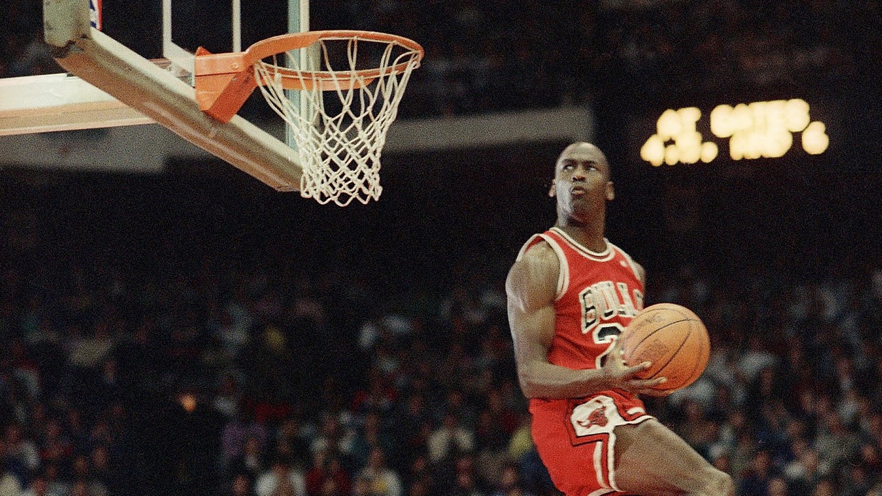 Michael Jordan macht 1988 einen Slam-Dunk