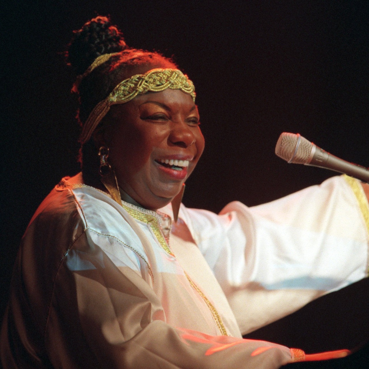 Die große alte Dame des Jazz, Nina Simone, eröffnet am 4.7.1997 mit ihrem Konzert das "West Port"-Festival vor den Hamburger Deichtorhallen. 