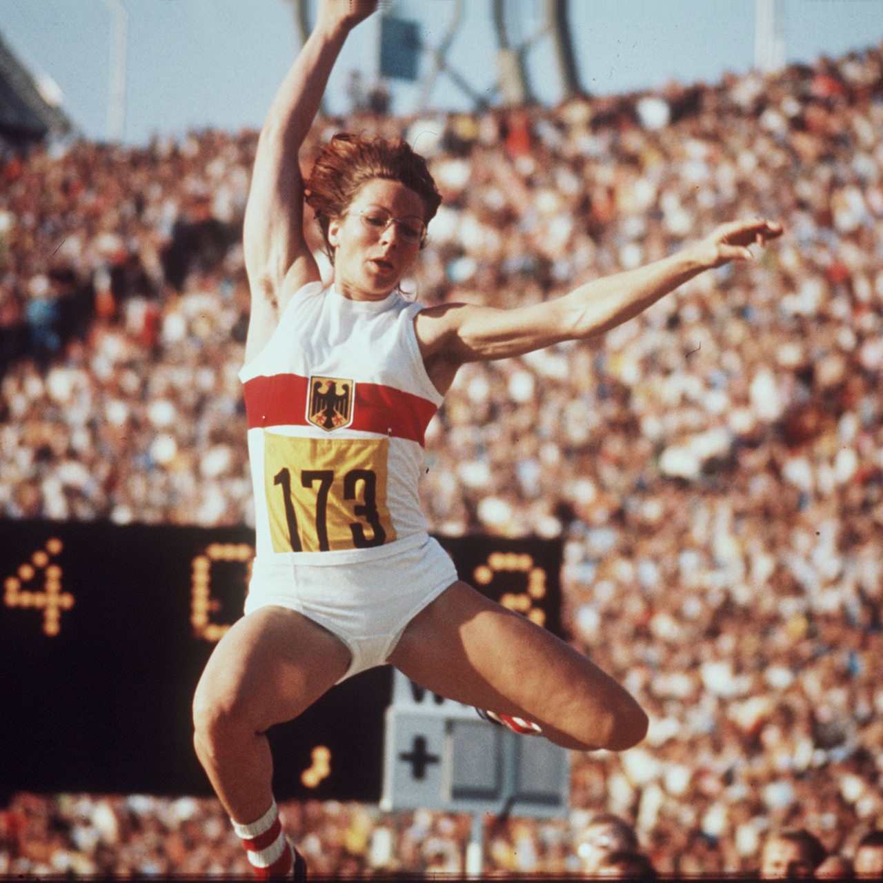 Heide Rosendahl beim Weitsprung Olympia 1972