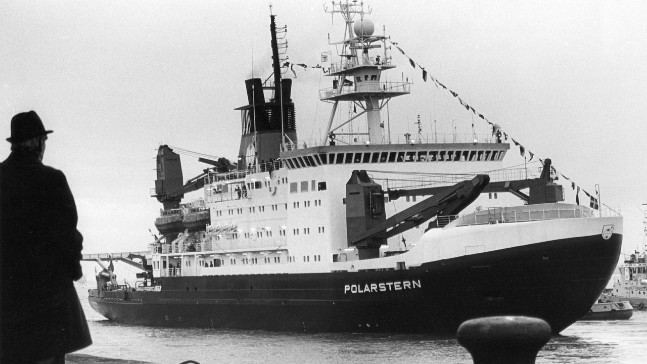 Das Polarforschungsschiff "Polarstern" wurde am 9. Dezember 1982 in Bremerhaven in Dienst gestellt. 
