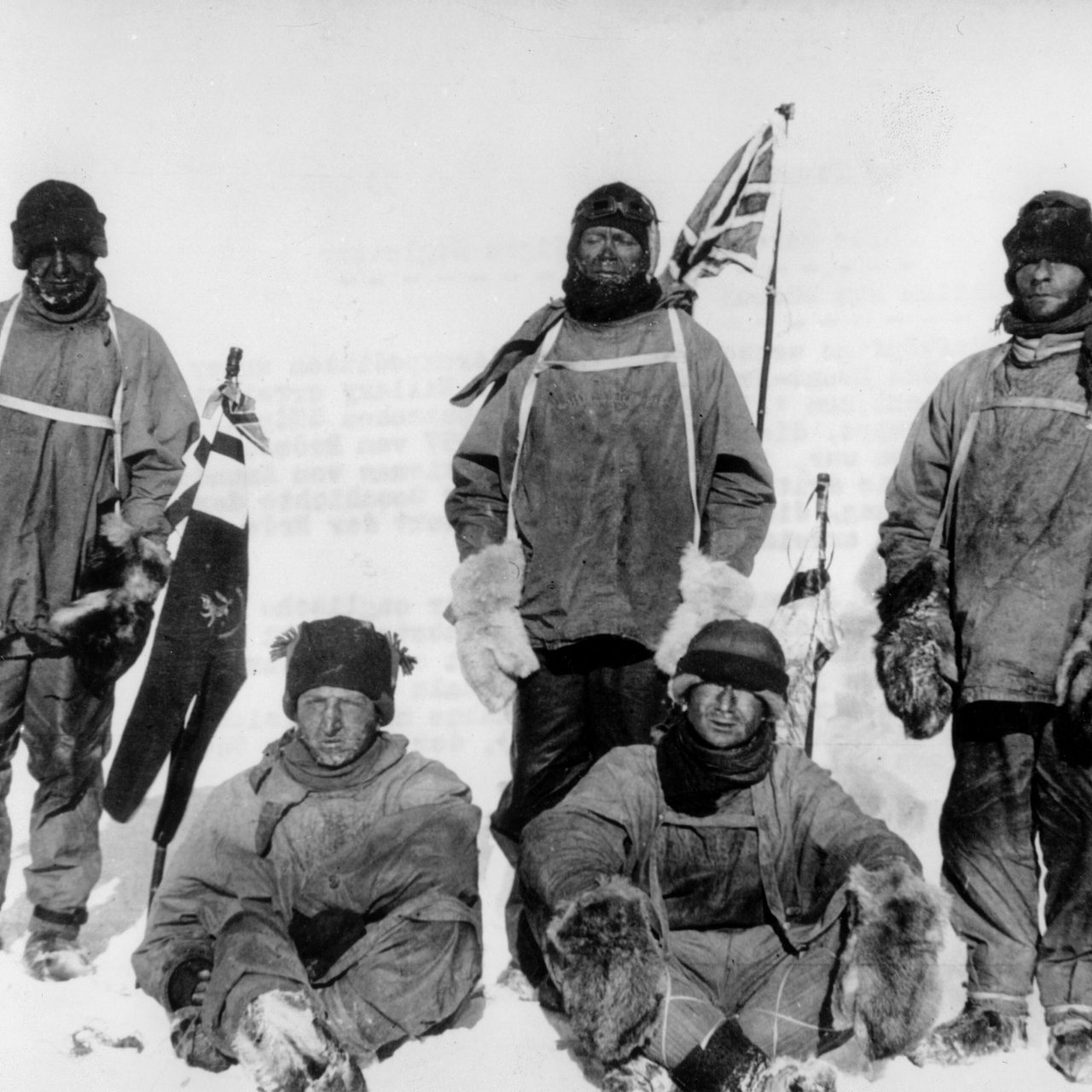 Der britische Polarforscher Robert F. Scott mit seiner Mannschaft während der Südpolarexpedition 1912 (Archivbild)