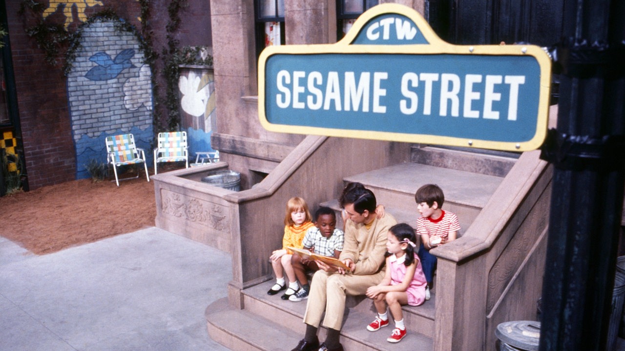 Blick in das Studio der amerikanischen Sesamstraße Anfang der 80er-Jahre (Archivbild)