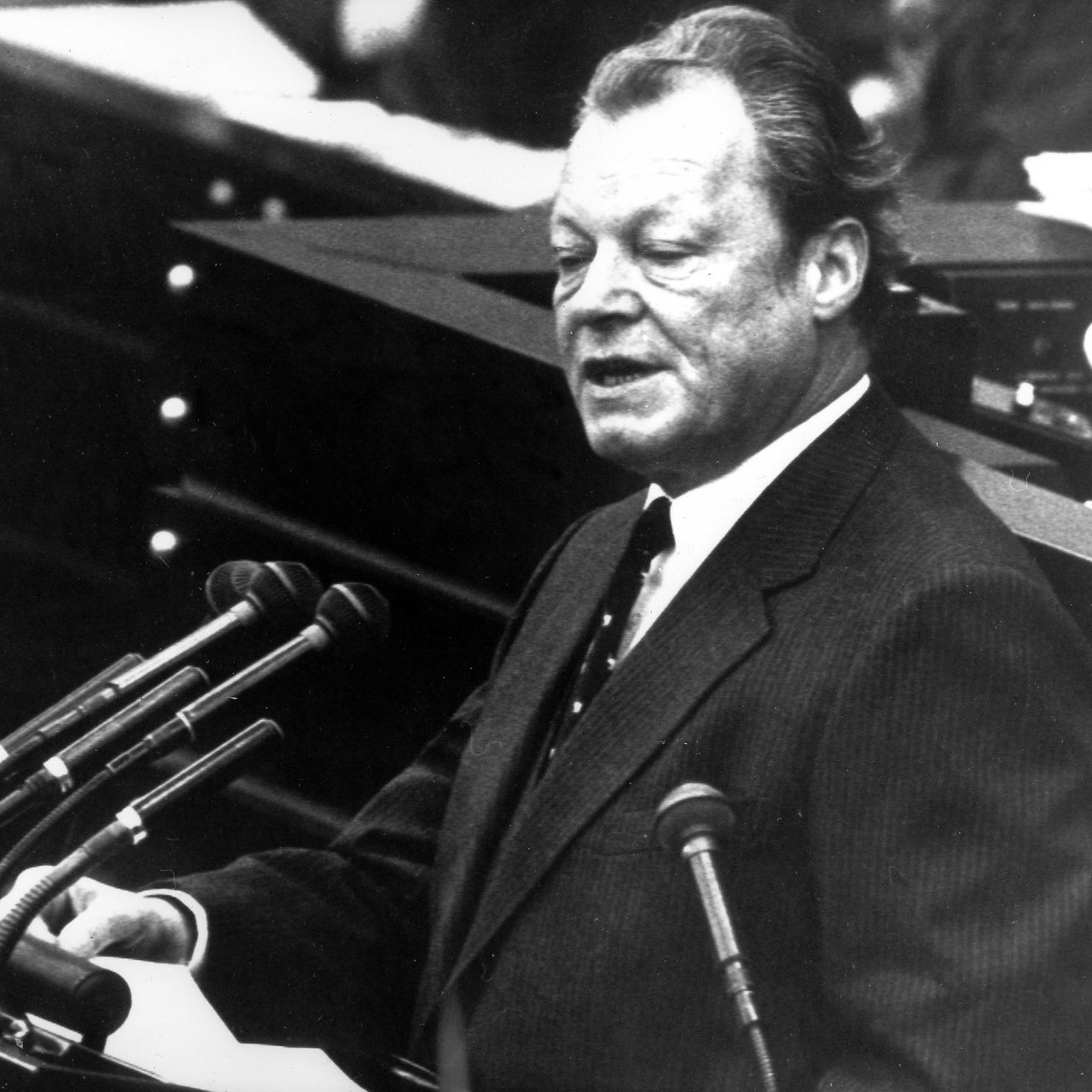 Bundeskanzler Willy Brandt stellt am 20.09.1972 vor dem Bonner Bundestag die Vertrauensfrage. 
