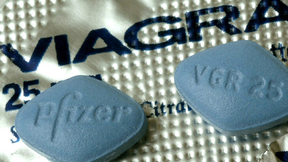 Eine Blisterverpackung Viagra-Tabletten (Archivbild)