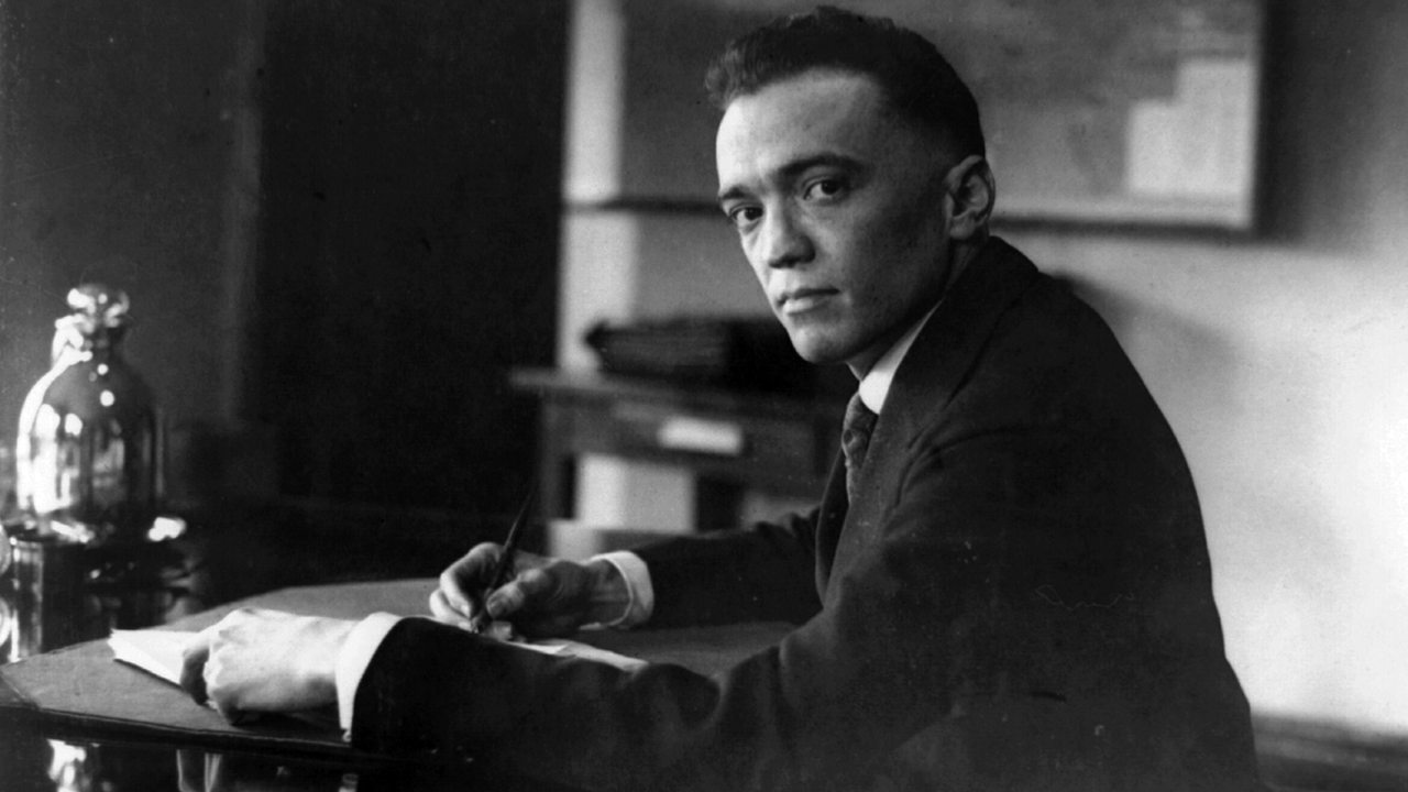 Als frisch gekürter Direktor des FBI sitzt Edgar J. Hoover 1924 in seinem Büro.