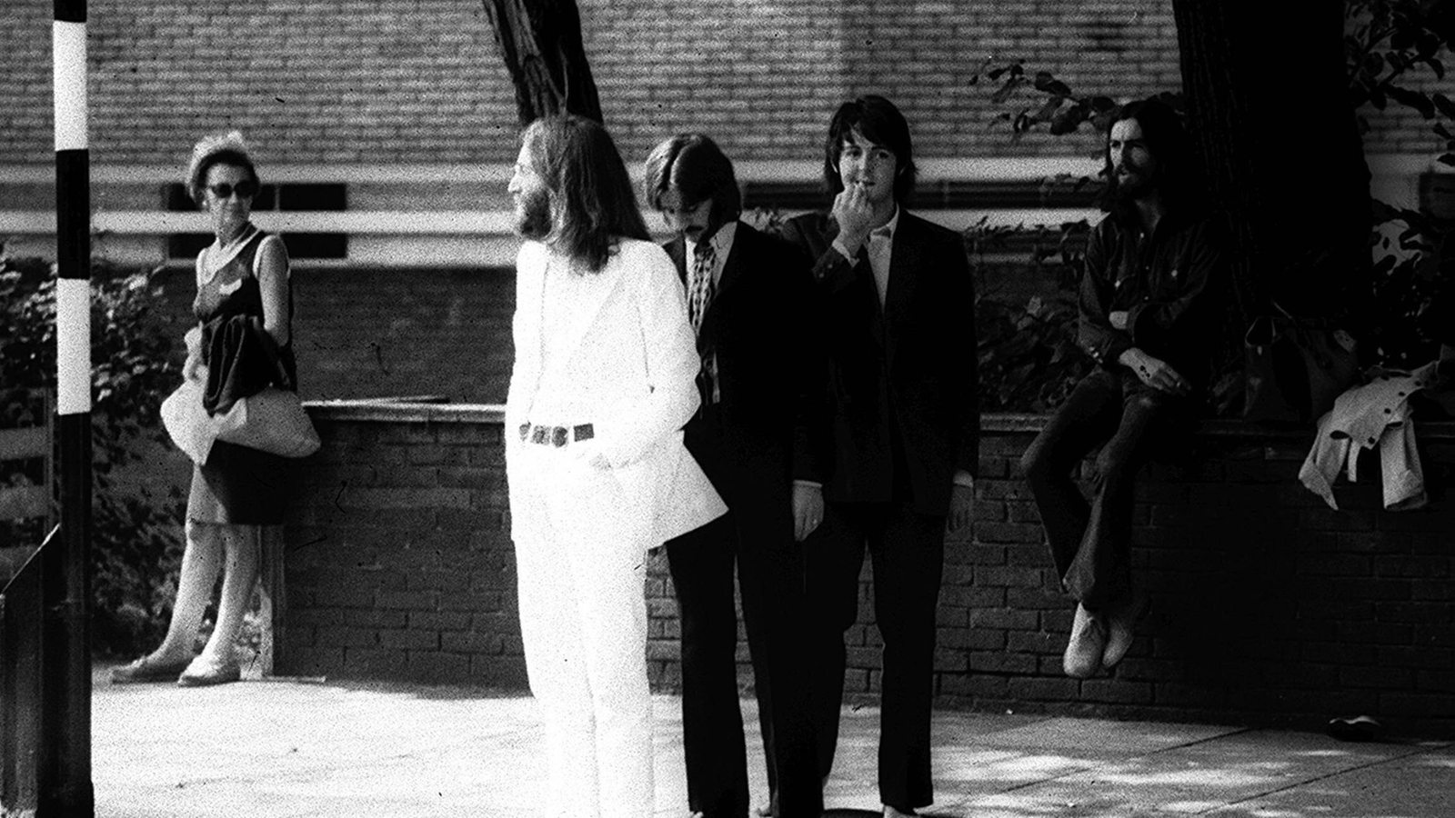 The Beatles beim Photoshoot für das Albumcover in London