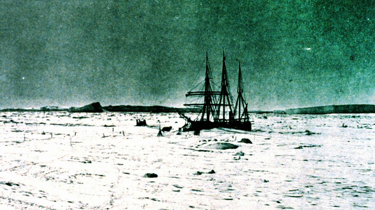 Der Großsegler Gauß der ersten Deutschen Antarktisexpedition 1902 im Eismeer.