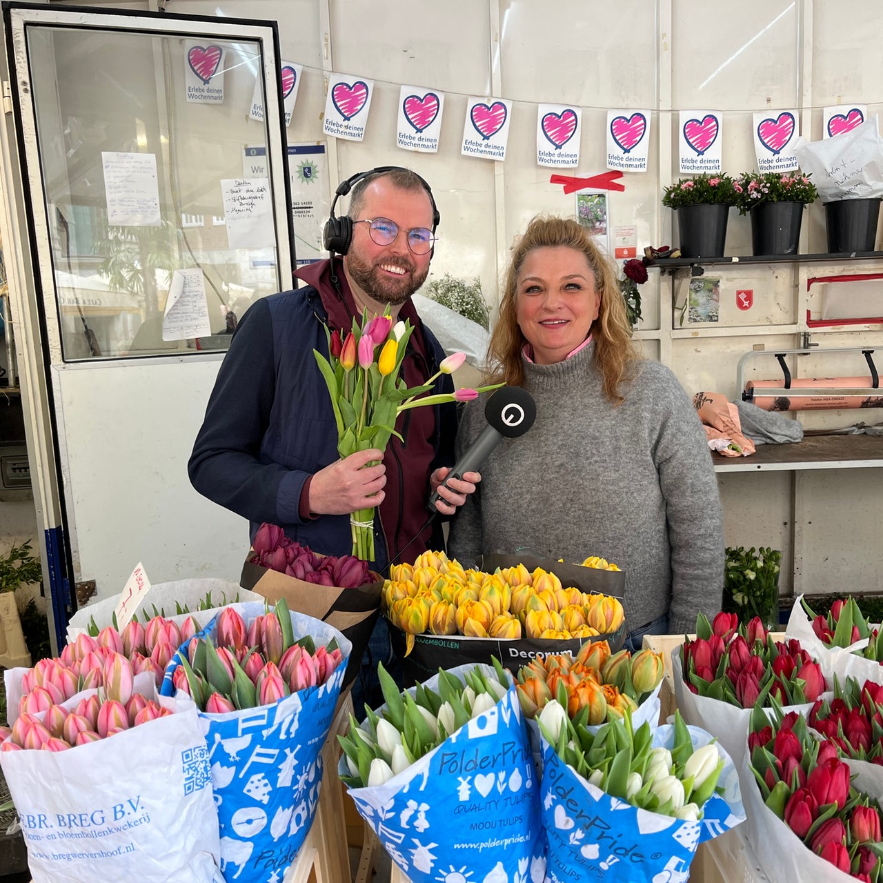 Reporter TIll Kohlwes auf dem Blumenmarkt