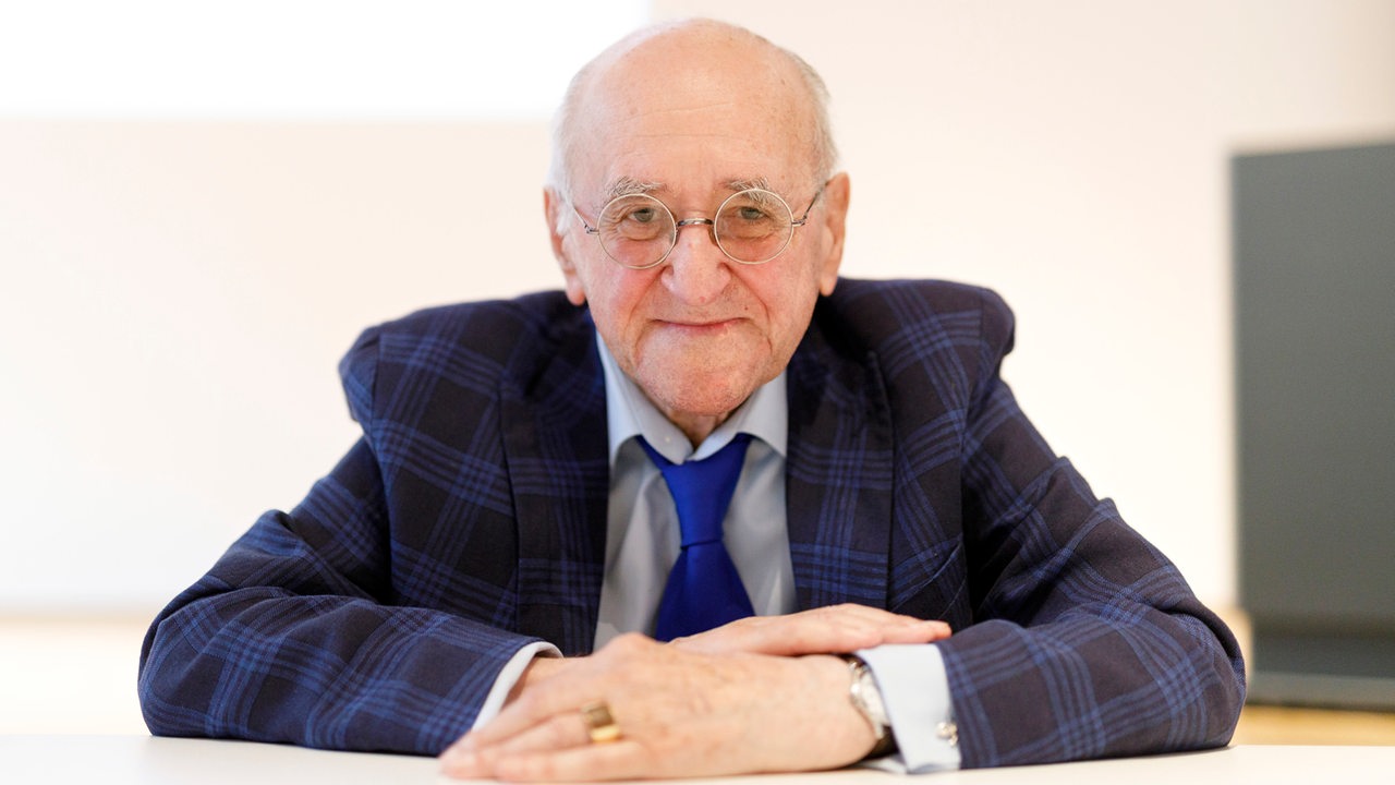 Porträt von Alfred Biolek aus dem Jahr 2020.