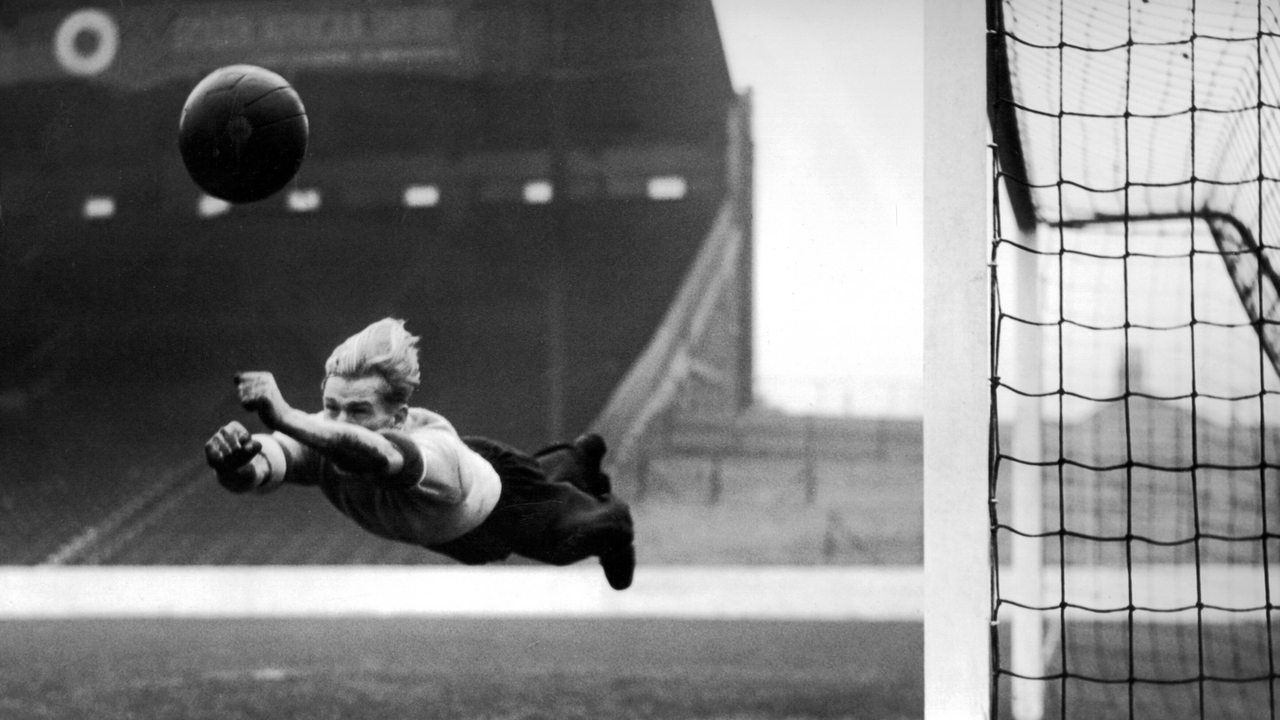 Bert Trautmann, Torwart von Manchester City, 1951 in Aktion