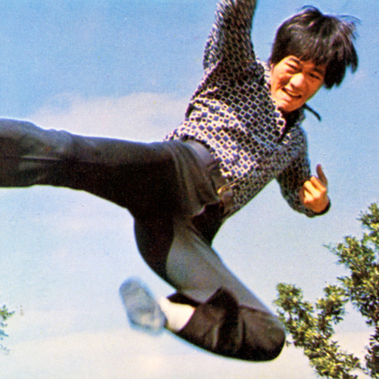 Bruce Lee 1976 im Kampfsprung