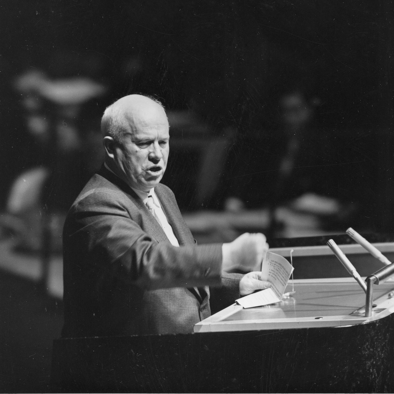 Nikita S. Chruschtschow als Erster Sekretär des ZK der KPdSU 1960 hält eine Rede