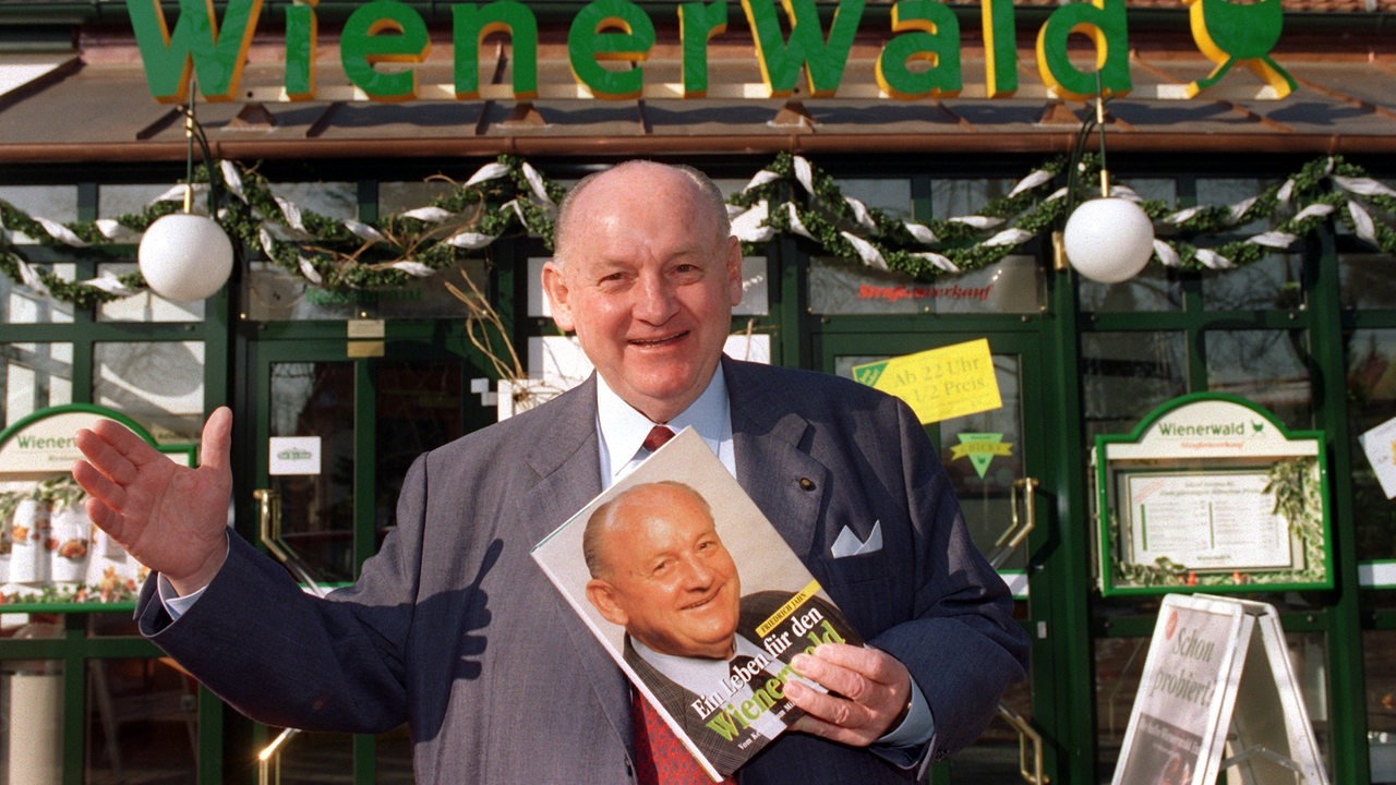 Der Großgastronom und Gründer der Wienerwald-Restaurantkette, Friedrich Jahn (aufg. am 17.2.1994 vor einer Filiale in München mit seinem Buch "Ein Leben für den Wienerwald - Vom Kellner zum Millionär und zurück") 