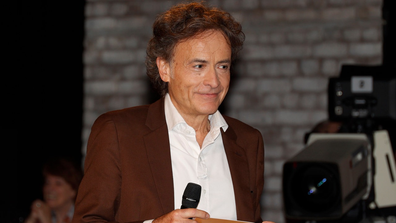 Giovanni di Lorenzo bei der Aufzeichnung der Radio Bremen Talkshow '3 nach 9' im Eventstudio im Weserhaus. Bremen, 03.11.2023