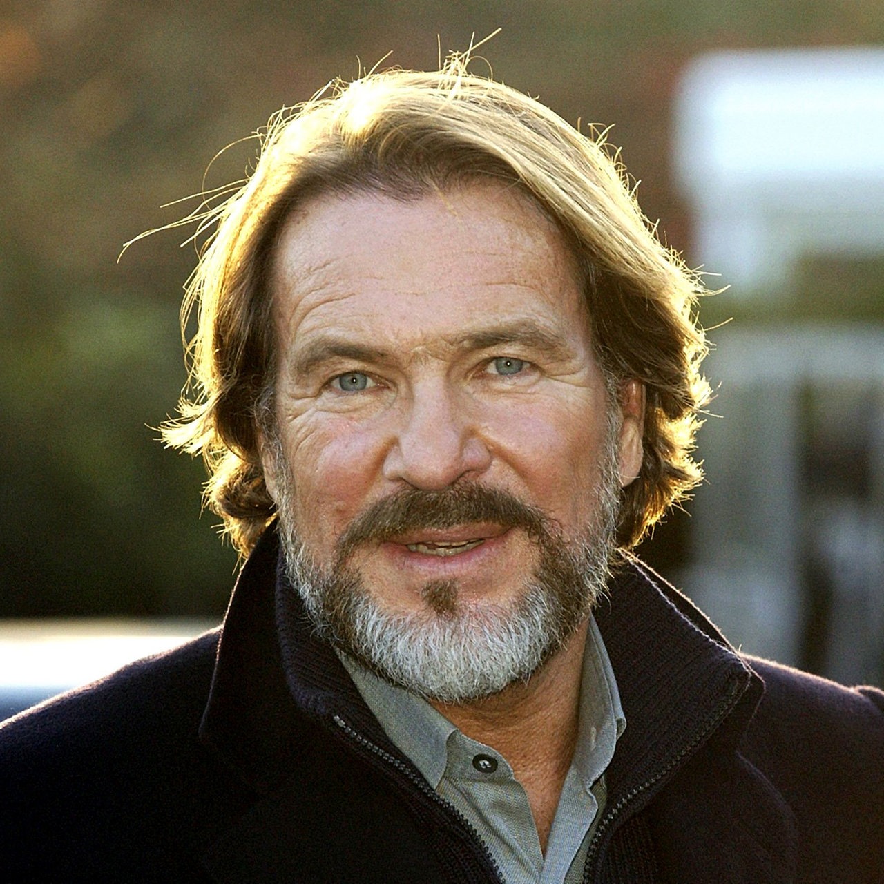 Götz George, deutscher Schauspieler, aufgenommen am 27.11.2002 in Köln bei Dreharbeiten zum ARD-Film "Familienkreise".