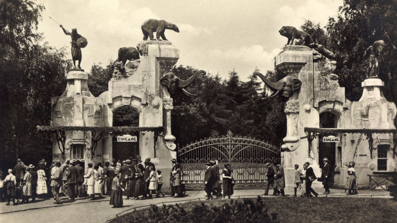 Haupteingang von Hagenbecks Tierpark in Hamburg Eimsbüttel 1934
