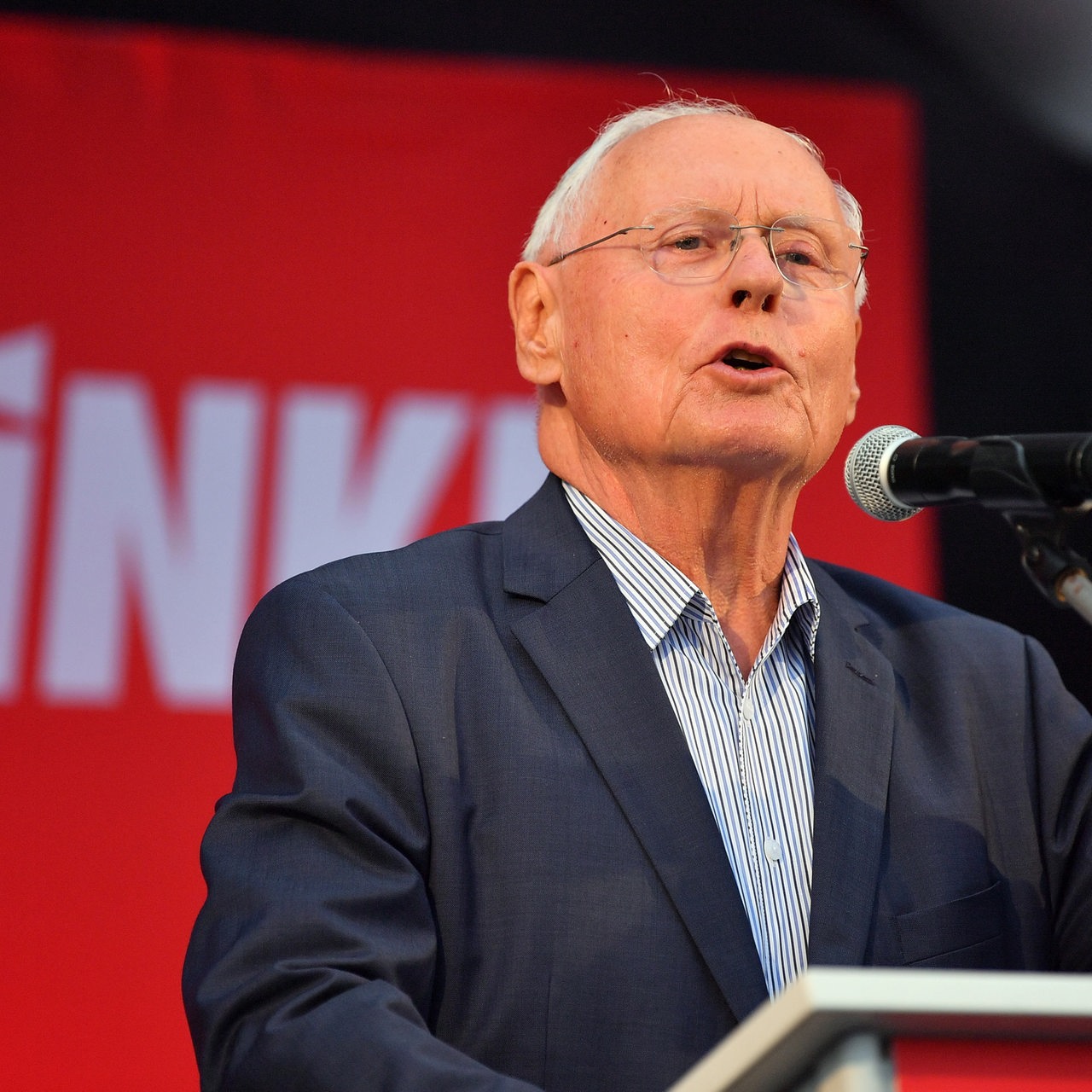 Oskar Lafontaine (Die Linke) spricht bei einer Wahlkampfveranstaltung der Thüringer Linken. 