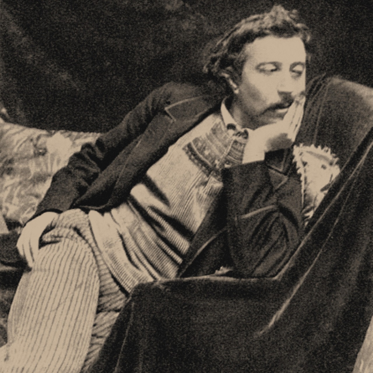 Fotografie: Der Maler Paul Gauguin posiert 1891 in seinem Atelier