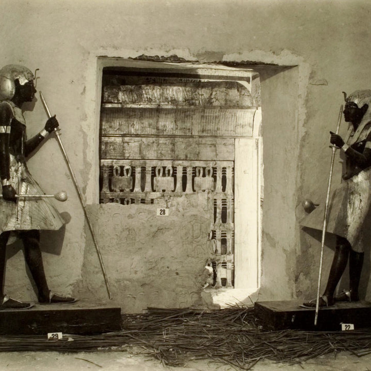 Durchbruch von der Vorkammer zur Grabkammer des Pharaos Tutenchamun